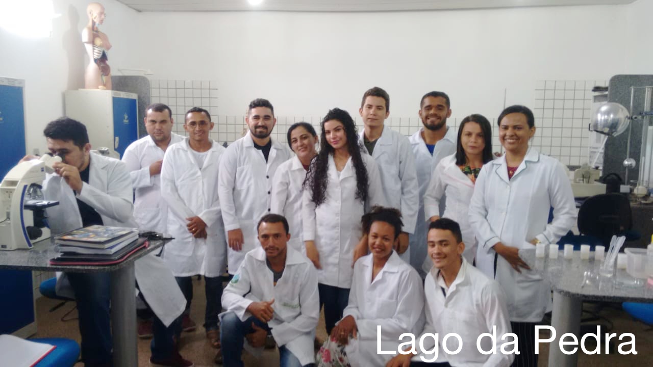 Aulas em laboratório marcaram fim de semana do Ensinar