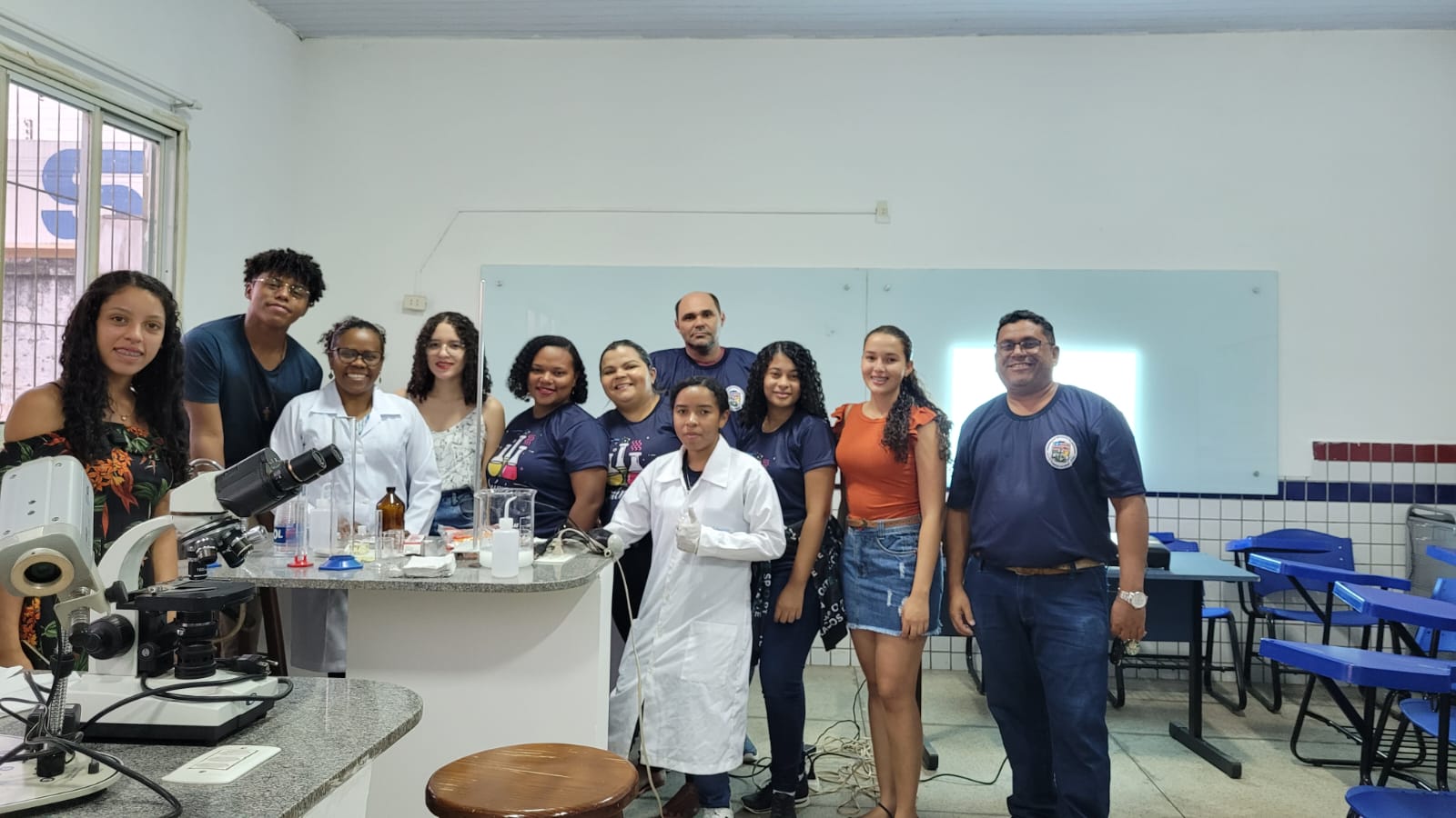 Alunos do curso de Química do Polo Colinas aprendem a produzir álcool em gel
