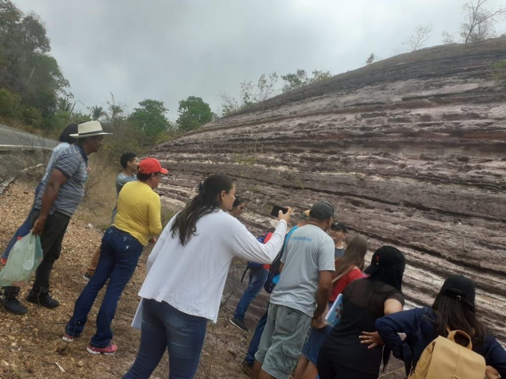 Geografia - Práticas de Campo, Laboratório e Sala de Aula