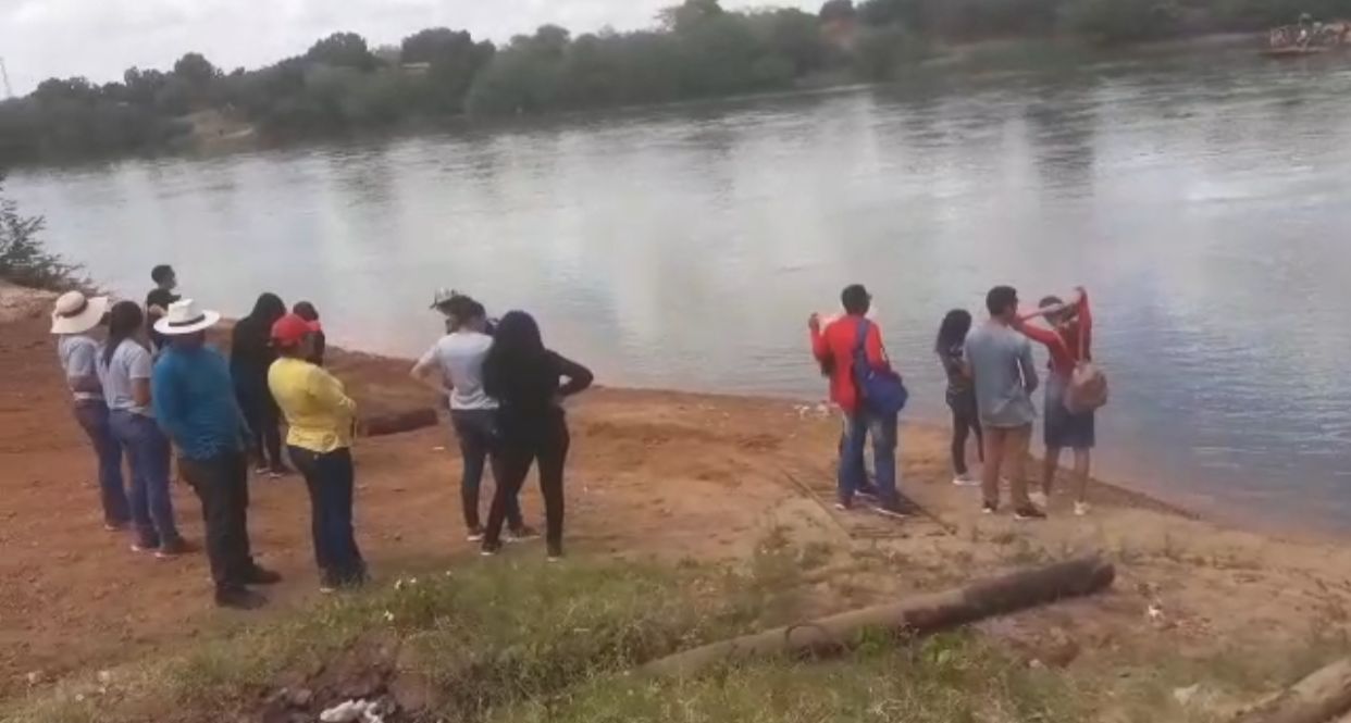 Alunos do Curso de Geografia do Polo de Parnarama estudam Morro do Chapéu em São Francisco do Maranhão durante aula de campo
