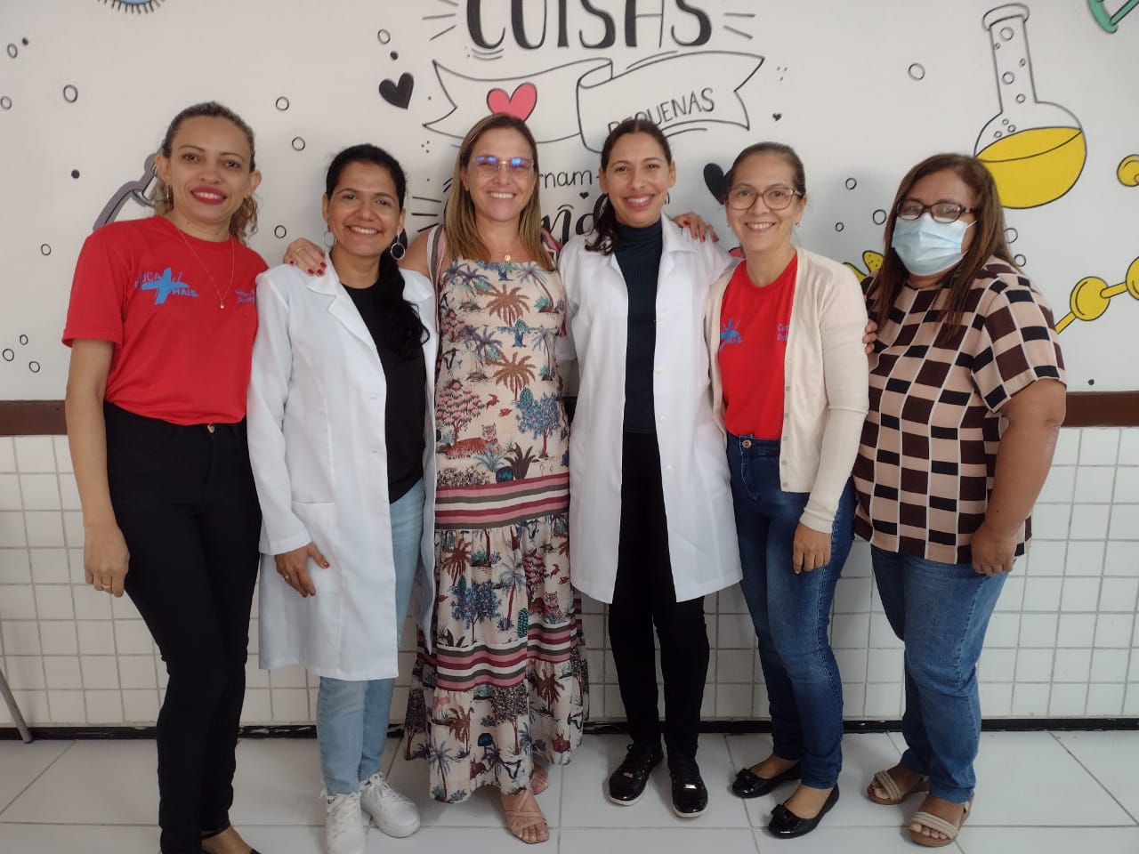 Coordenação Técnico-Científica do Programa Ensinar realiza capacitação laboratorial para os professores da escola Maria Pinho
