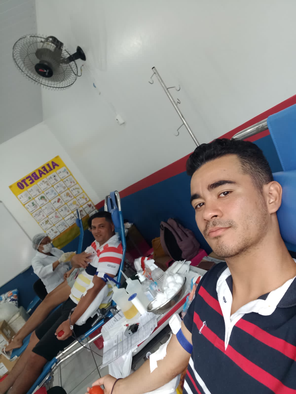 Alunos dos cursos de Ciências Biológicas e Matemática do Polo Axixá participam de campanha de doação de sangue