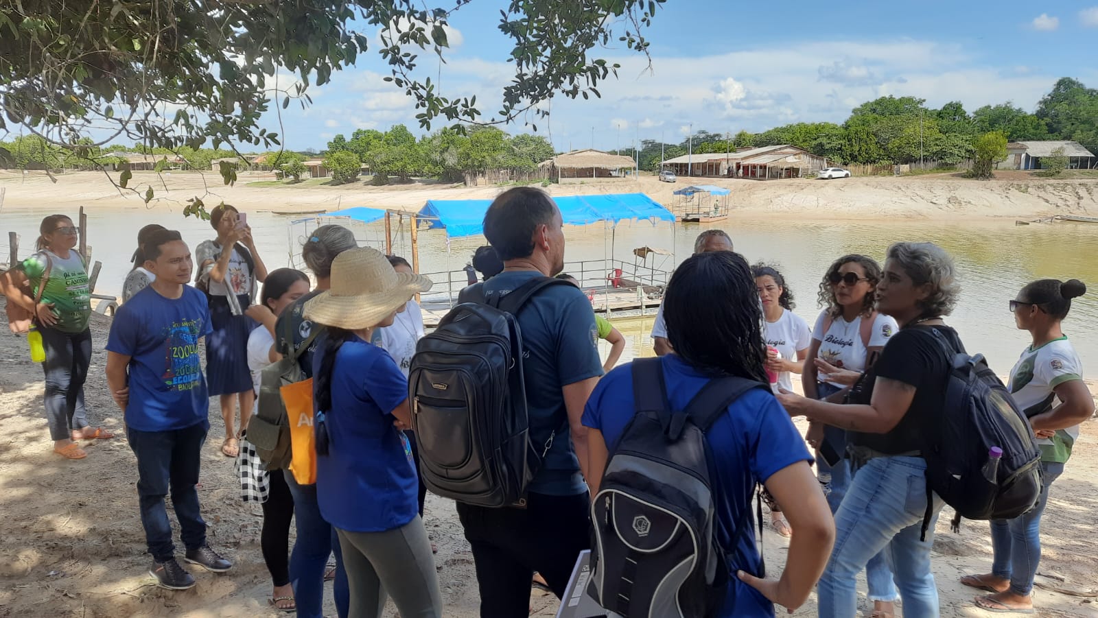 Alunos de Ciências Biológicas do Polo Presidente Sarney têm aula de campo sobre evolução e ecologia