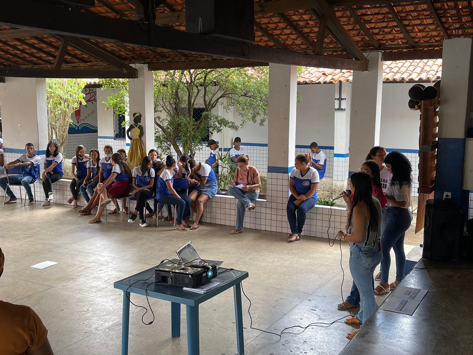 Alunos do curso de Ciências Sociais do Polo Paraibano realizam seminário sobre a valorização do negro