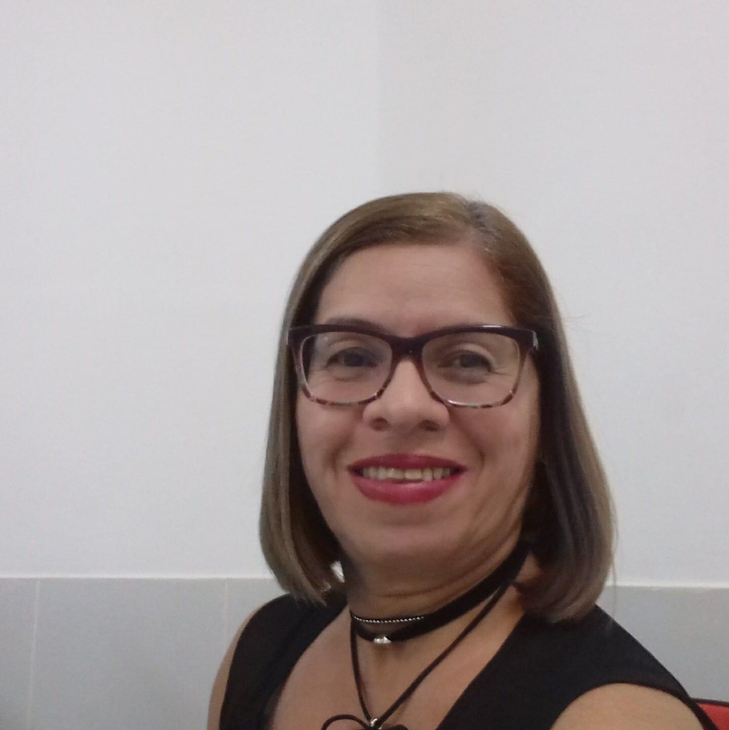 Diretora do Curso de Letras do Programa Ensinar recebe Certificado de Mérito CTP 2019-2022