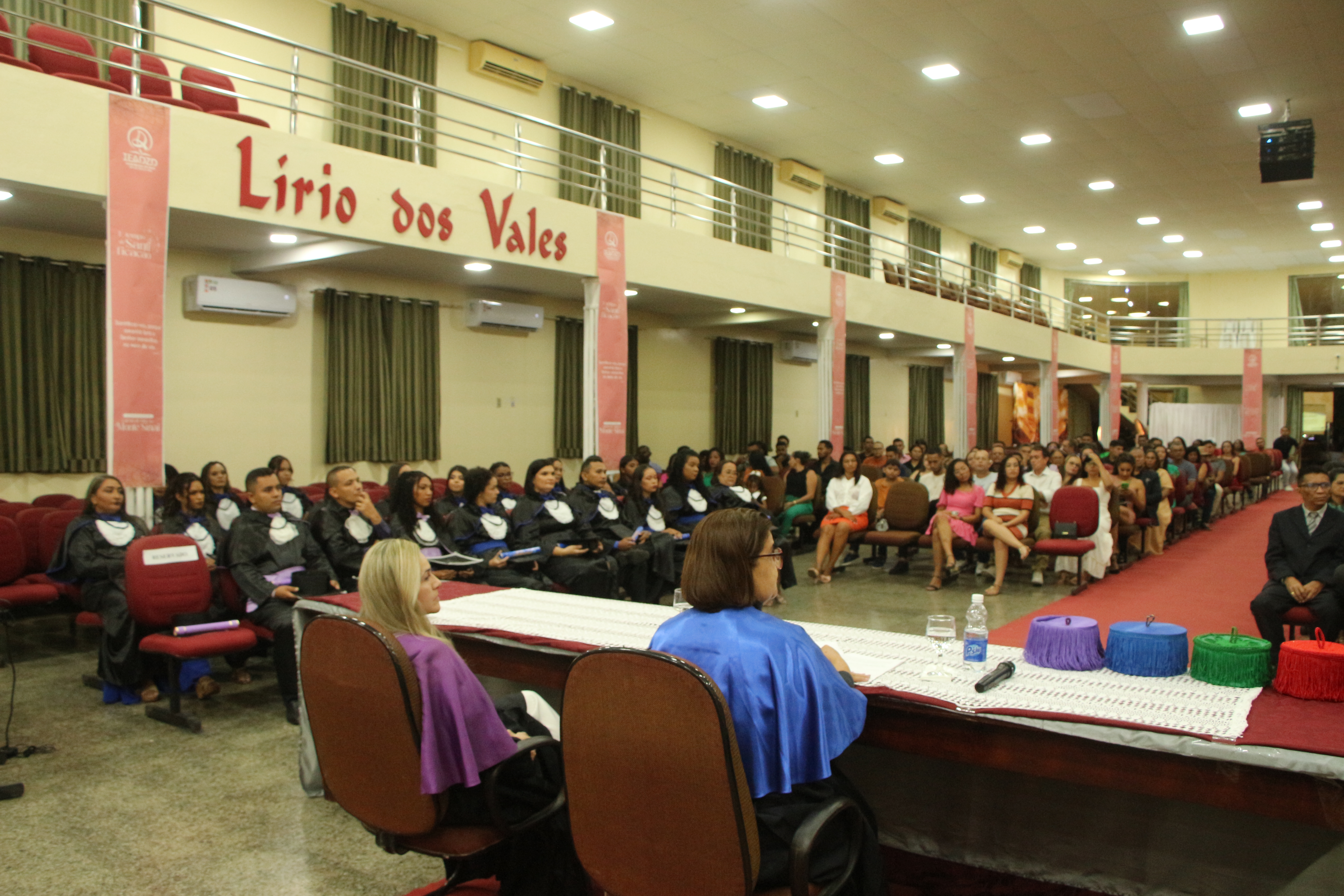 Uema realiza outorga de grau para concludentes do Programa Ensinar Polo Zé Doca
