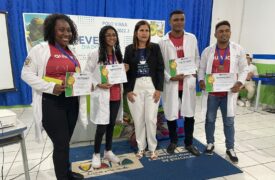Programa Ensinar premia os melhores alunos do Curso de Química em comemoração do Dia do Químico