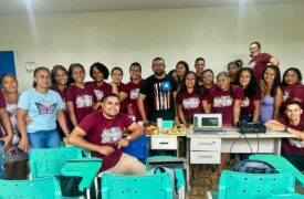 Alunos de Geografia do Polo Turiaçu discutem leitura de gêneros textuais durante seminário