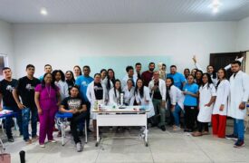 Alunos de Ciências Biológicas do Polo Santa Luzia do Paruá realizam mostra de experimentos químicos