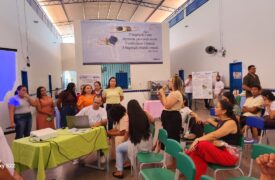 Alunos de Matemática e Pedagogia do Polo Chapadinha realizam seminário sobre currículo e transformação social