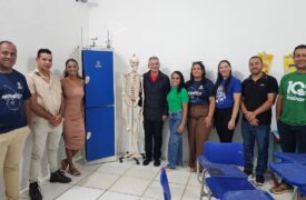 Programa Ensinar entrega materiais, verifica equipamentos e dialoga com estudantes durante visitas aos polos de Icatu e Arari